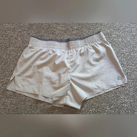 RbX workout/exercise shorts, size medium - Picture 1 of 3